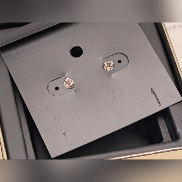 Coach Stud Earrings - NWT - Silver/Crystal - Picture 4 of 7